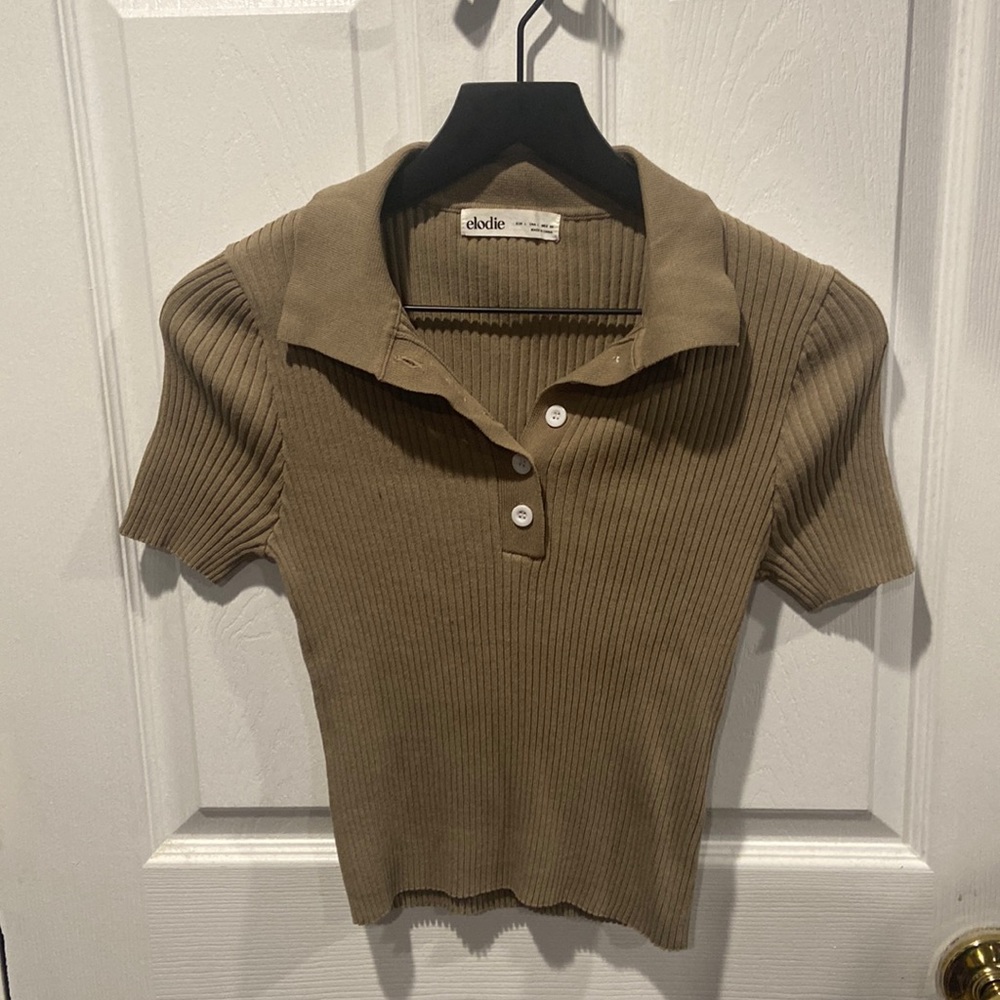 Light olive collared sweater top size L